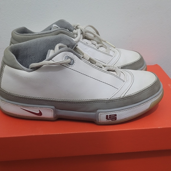 Zoom lebron low for kids - Picture 3 of 6